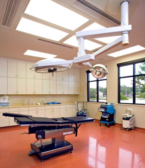Gillian-Institute-surgery-room